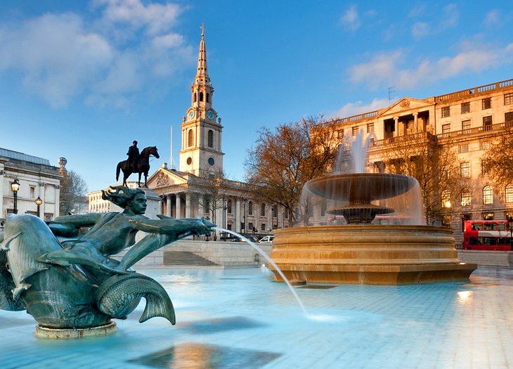 london top attractions trafalgar square